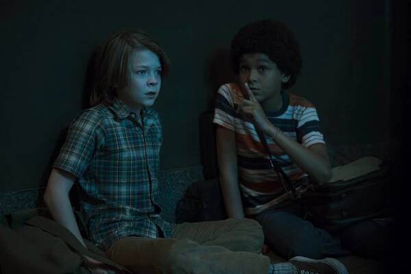 Okouzlení - Z filmu - Oakes Fegley, Jaden Michael