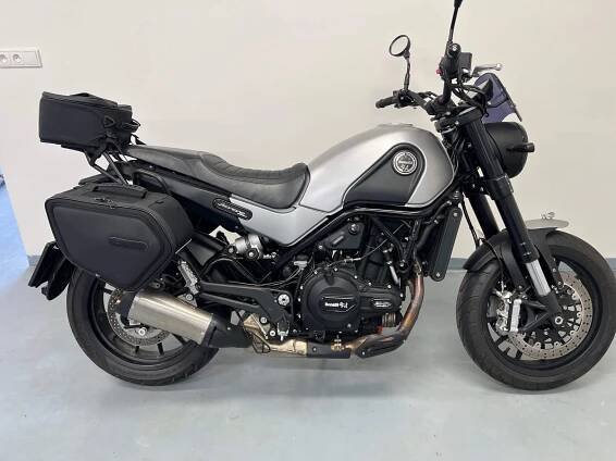 Benelli Leoncino 500