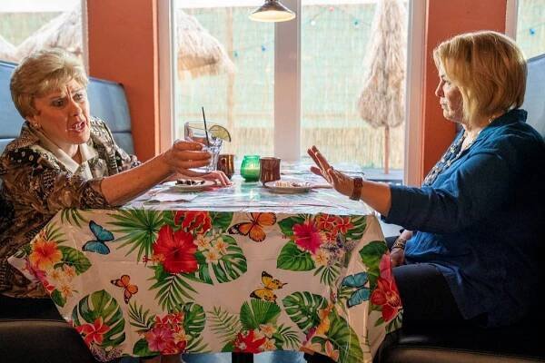 The Thing About Pam - She's a Loving Daughter - Z filmu - Celia Weston, Renée Zellweger