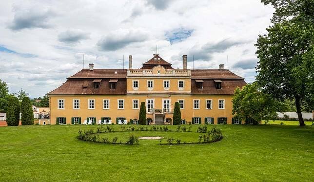 Asociace majitelů hradů a zámků