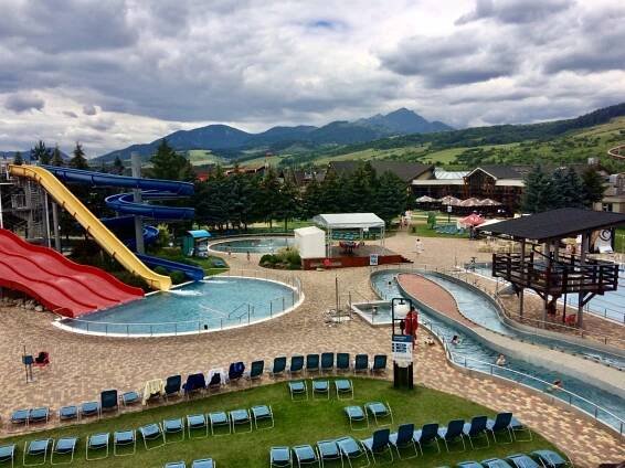 Hotel Bešeňová - venkovní bazény a tobogány