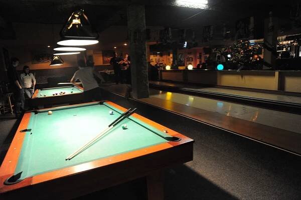 Bowling bar U Zeleného ptáka Praha | Apetee