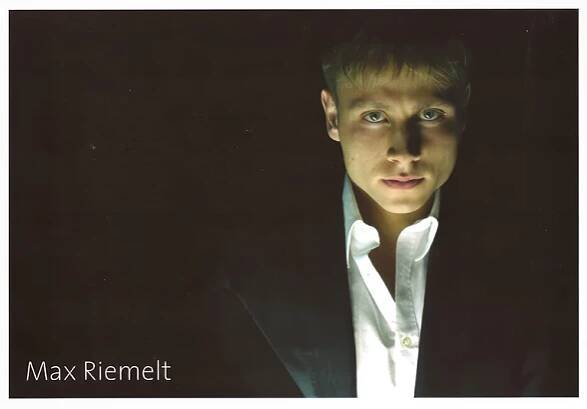Write Max – Max Riemelt