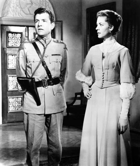 FLAME OVER INDIA, (aka NORTHWEST FRONTIER), from left: Kenneth More, Lauren Bacall, 1959, TM and Copyright (c) 20th Century-Fox Film Corp. All Rights Reserved