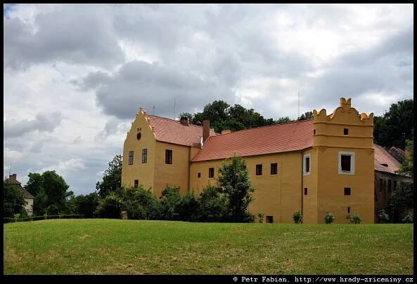 Libějovice – Starý zámek – fotografie / hrady-zriceniny.cz