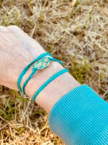 Macramé náramek citrín – AlbinaFlanderova.cz