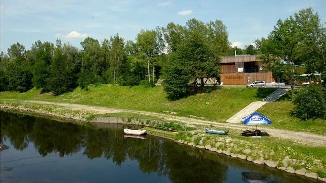 Loděnice pod hradem u soutoku řek Lučiny a Ostravice slouží již téměř dva roky - Novinky