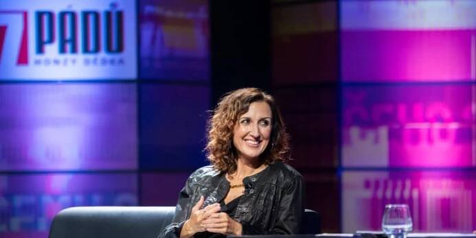 Radka Fišarová je šansonová zpěvačka.