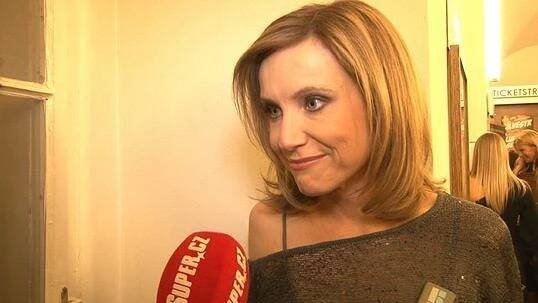 Poznáváte ji? Z buclaté moderátorky Moniky Valentové je po dvou dětech štíhlounká kočka - Super.cz