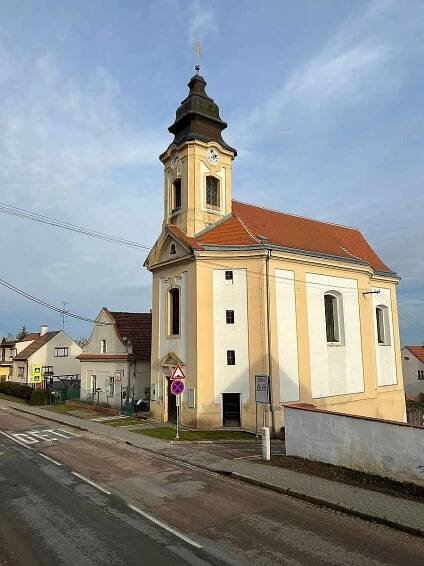 Zimní procházka na Stolovou horu a Sirotčí hrádek.