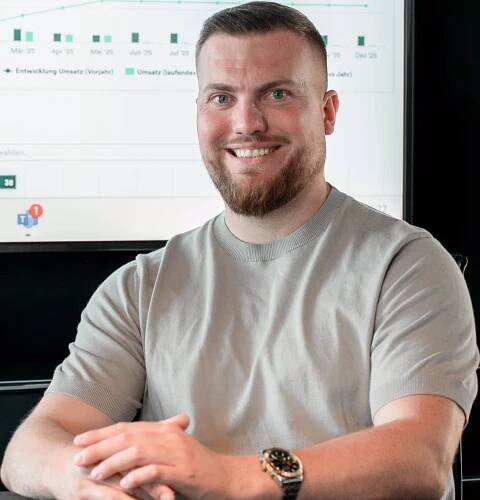 John Mateke - #1 Webflow Experte