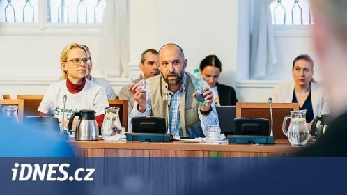 Petice volá po zálohách na PET lahve, ministerstvo se nechce unáhlovat - iDNES.cz