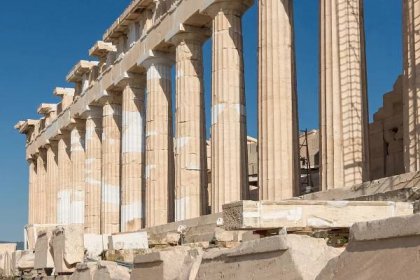 Soubor:Colonnade Parthenon Acropolis, Athens, Greece.jpg