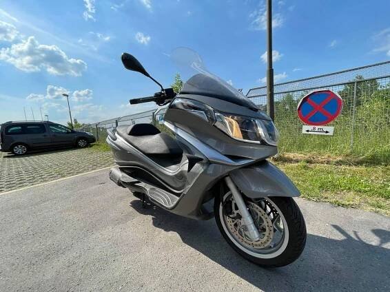 Piaggio X10 125 - Motobazar - 69 000 Kč - K2Moto.cz - Splňte si svůj motocyklový sen