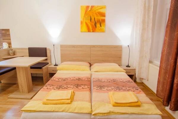 Apartmány - Penzion Smetanka Ceske Budejovice Exteriér fotografie