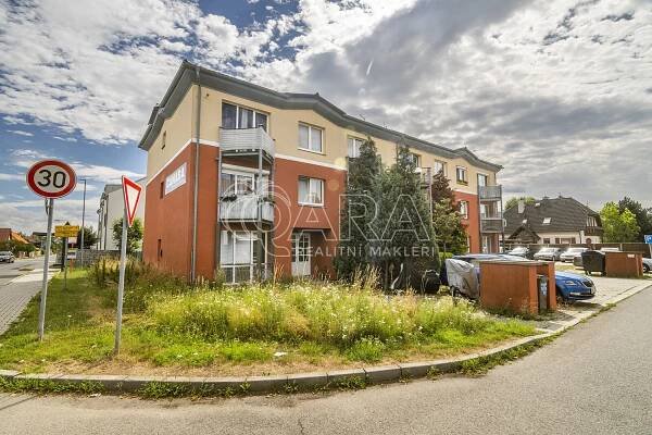 Prodej Byt 1+1, Slunečná, Nupaky, okres Praha-východ