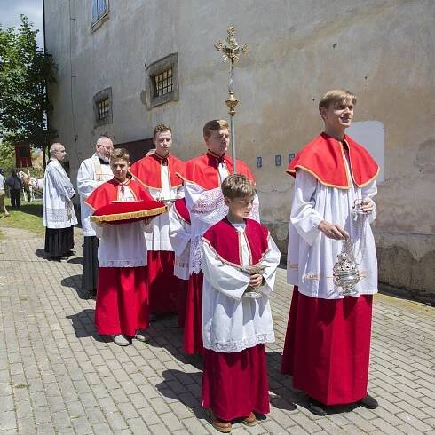 V Městě Touškově mají nové zvony - Diecéze plzeňská 