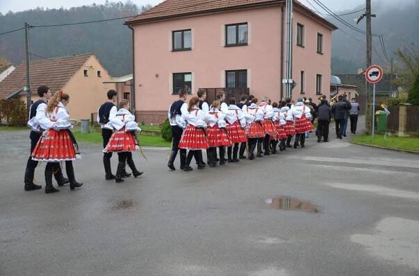 Martinské hody 2014 - Oficiální stránka obce Dolní Loučky