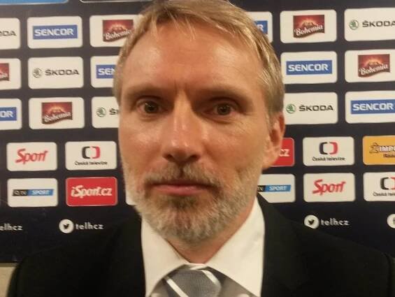 Trenér Tomáš Martinec přivedl hokejisty Hradce Králové do semifinále play off - SportDeník