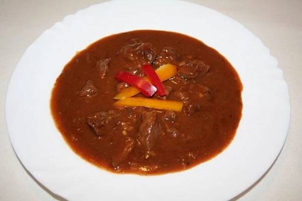 Recept ze zvěřiny - Jelení guláš