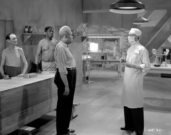Revenge of the Zombies - Z filmu - John Carradine