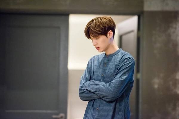 Jae-hyeon Ahn - Popelka a čtyři rytíři - Z filmu