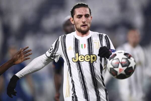 Bývalý hráč Juventusu je vyšetřován za dva zločiny
