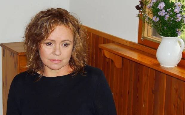 Známá herečka otevřeně o rodinných traumatech: Sebevražda dědečka, věznění babičky, smrt matky i pití alkoholu