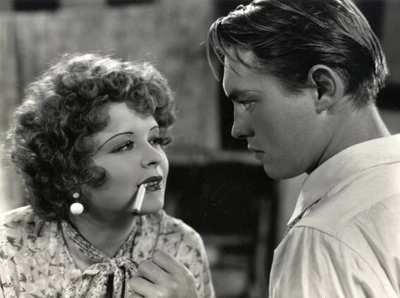Clara Bow, Richard Cromwell - Hoop-La - Z filmu