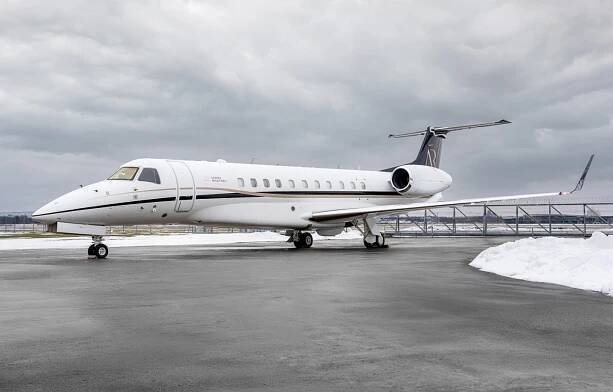 Business jet Embraer Legacy 600 exterior