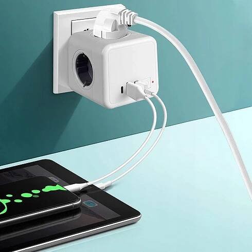 Rozbočovač nástěnných zásuvek s více zástrčkami 2 USB + 1 Type C Značka žádná značka