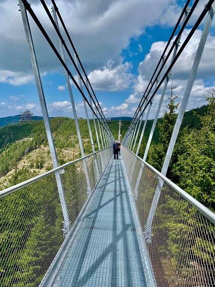 Nejdelší visutý most na světě se otevírá na Dolní - Destinační společnost Východní Čechy