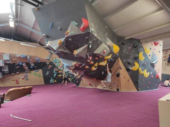 Rhino Boulder gym Gent – Lezení mě baví