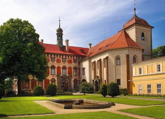 STÁTNÍ ZÁMEK LIBOCHOVICE - Živéfirmy.cz
