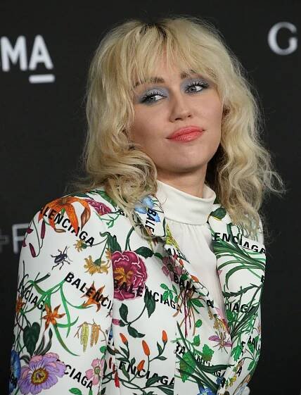 Miley Cyrus and Liam Hemsworth Relationship Timeline