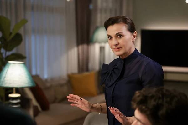 Bahar - Episode 4 - Z filmu - Hatice Aslan