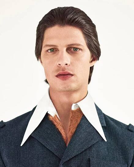 FANTASTIC MAN - Another glimpse at Prada’s current collection, which celebrates a genuine love for clothes, including this grey gabardine jacket and a collar piece made of cashmere, cotton and polyamide.