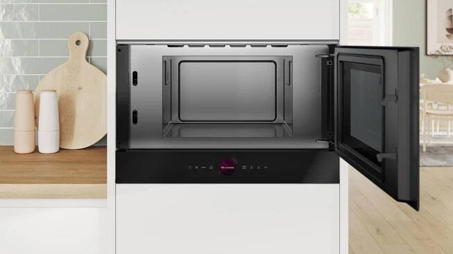 BOSCH BFR7221B1 Serie 8