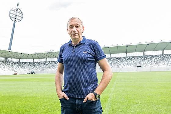 Fotogalerie: Richard Jukl, generální manažer fotbalistů Hradce Králové. (5. srpna 2023)