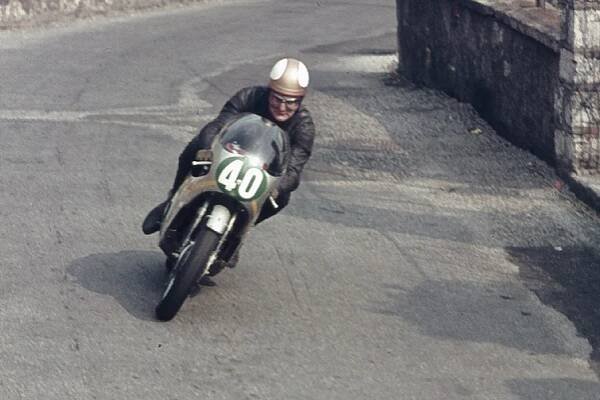 Hailwood durchs Dorf