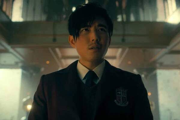 The Umbrella Academy Cast Reveals How the Sparrow Academy Twist Was Almost Way Different