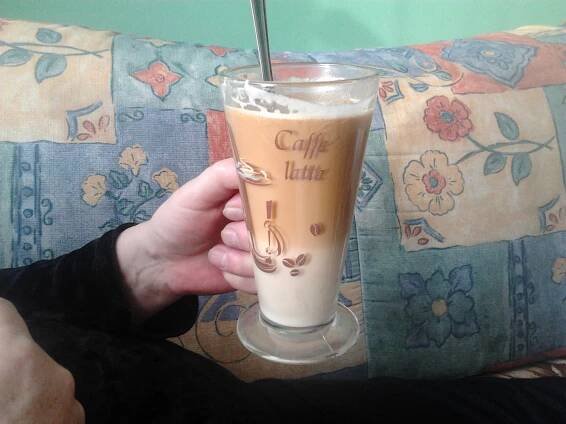 Caffe Latte - fotografie 2 - TopRecepty.cz