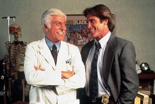Dick Van Dyke and Barry Van Dyke in 'Love & War'. 