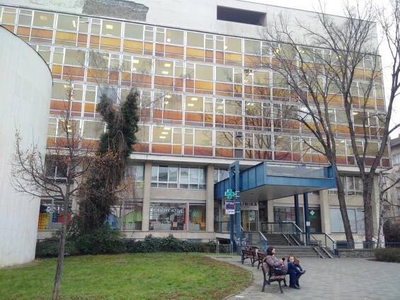 Výjimečný Bílý dům v Brně nezboří! Poliklinika v něm zůstane a možná přibude i kultura