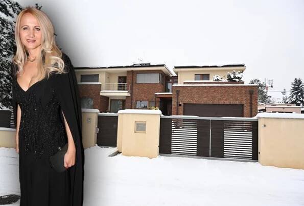 FOTO: Šárka Grossová prodává dům po zesnulém manželovi. – stránka 26