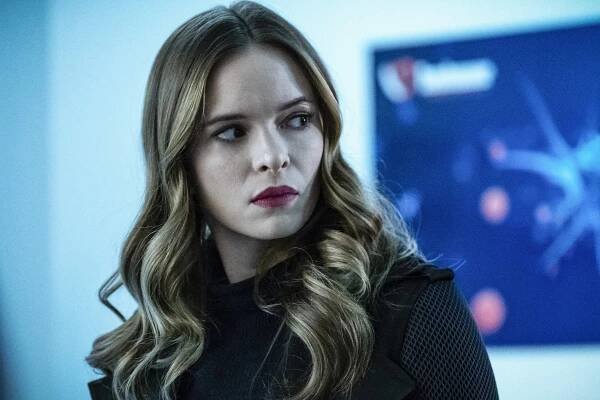 Flash - Snow Pack - Z filmu - Danielle Panabaker