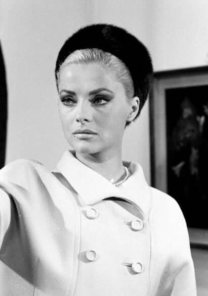 Virna Lisi | Beauty icons, Italian actress, Italian beauty