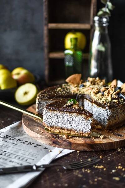 Makový cheesecake s jablečno-švestkovými povidly – MamaChef