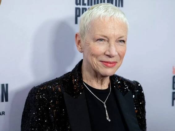 Annie Lennox plans to fundraise and entertain at Rotary event in Italy. She does not plan to retire
