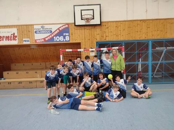 Házená | Reálné gymnázium a základní škola Otto Wichterleho, Prostějov